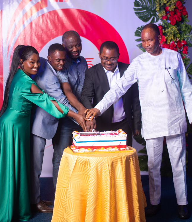 Cake cutting